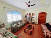 Casa bem localizada com 5 dormitórios à venda Stella...