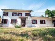 Casa Bi Trifamiliare in Vendita a Albaredo d'Adige...