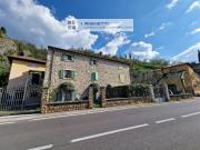Casa Bi Trifamiliare in Vendita a Torri del Benaco Torri...
