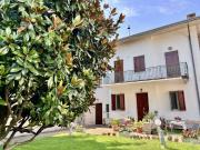 Casa Bi Trifamiliare in Vendita a Villafranca di Verona...