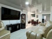 Casa bifamiliar de dos pisos en venta Barrio Colombina...