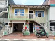CASA BIFAMILIAR EN VENTA, LA INDEPENDENCIA, ORIENTE, CALI