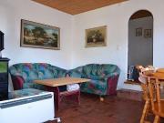 Casa bifamiliare con grande terreno immersa nella natura...