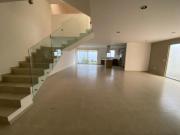 CASA BOMBAY EN VENTA LOMAS DE JURIQUILLA