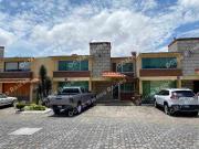 CASA BONITA EN VENTA, UNIFICADA 2 EN 1 CON TERRENO...