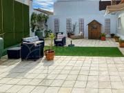 Casa bonita mobiliada T1 com um pátio grande e soalheiro