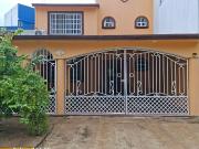 Casa bonita y amplia en renta