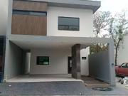 CASA BRISAS DEL VERGEL CARRETERA NACIONAL MONTERREY VENTA