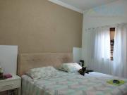 Casa c/ 2 Dormitórios, Área Gourmet e 2 Vagas de Garagem...