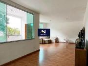 Casa c/ 2 moradias independentes, área construída 175m²,...