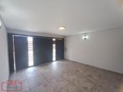 Casa c/ 3 dormitórios, sobrado amplo e arejado