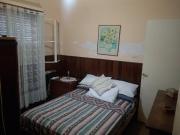 CASA CÃNTRICA CON PATIO Y GARAJE!