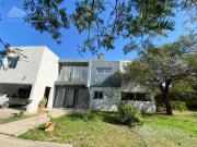 Casa Calle Pontevedra N° 40 Villa Allende Golf