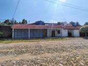 Casa Campestre a la Venta en Fracc. Santa Gertrudis con...