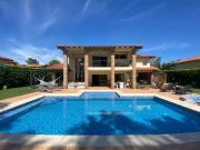 Casa campestre Amoblada en Venta en Cerritos
