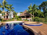 Casa Campestre con Agua Para la Venta en Combia