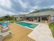 CASA CAMPESTRE COPACABANA NORAL CON PISCINA DE UN SOLO NIVEL