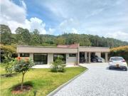 Casa Campestre de Lujo en Llano Grande Rionegro CL