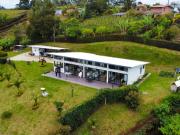 Casa campestre. El Carmen de Viboral Cristo Rey