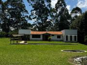 Casa campestre en arriendo en la mesa