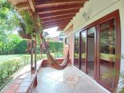 Casa campestre en Arriendo y Venta en unidad cerrada...