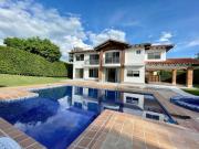 Casa campestre amoblada para arriendo en Cerritos, Pereira!