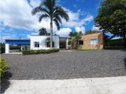 Casa campestre en condominio para arriendo en Cerritos,...