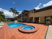 Casa campestre en condomino para arriendo en Cerritos,...