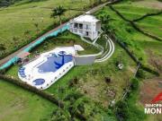 Casa campestre en la vía Pereira Armenia, sector La Casona