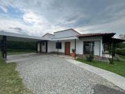 CASA CAMPESTRE EN RENTA EN CONJUNTO ZONA DEL CAIMO