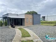 CASA CAMPESTRE EN VENTA DE 4 HABITACIONES, 1 NIVEL, PEREIRA