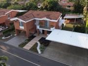 Casa Campestre En Venta En Cali En Pance V168718