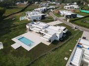 casa campestre en venta en cerritos. Cod V4764