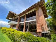 Casa Campestre En Venta En Envigado V44836
