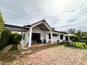 casa campestre en venta en la mesa. Cod V1460