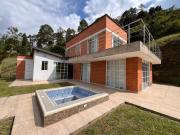 Casa Campestre En Venta En Santa Rosa De Cabal En...