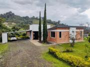 Casa Campestre En Venta En Santa Rosa De Cabal En. V213048
