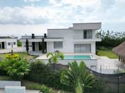 Casa campestre independiente para la venta en Cerritos,...