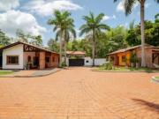 Casa campestre independiente para la venta en Cerritos,...