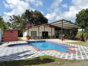 Casa campestre independiente para la venta en Combia,...