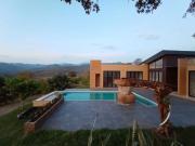 Casa Campestre Nueva en Venta en La Mesa Cundi
