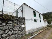 Casa canaria con una buena parcela llana y excelentes...