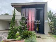 Casa | Casa Isolada/Condomínio Fechado