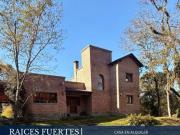 Casa Castellanos
