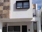 CASA EN RENTA PARA EMPRESAS JARDINES DE ALEJANDRIA,...