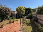 Casa céntrica con 2 Dormitorios y Patio en Esperanza