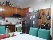 CASA CENTRICA CON DEPARTAMENTO