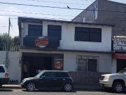 CASA CÉNTRICA DE DOS PISOS, IDEAL PARA EMPRESAS...