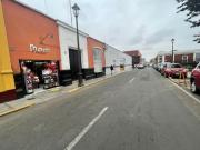 CASA CÉNTRICA EN ALQUILER DE 448M. FRENTE A IGLESIA...