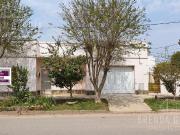 Casa Centrica En esquina Villa San Jose
